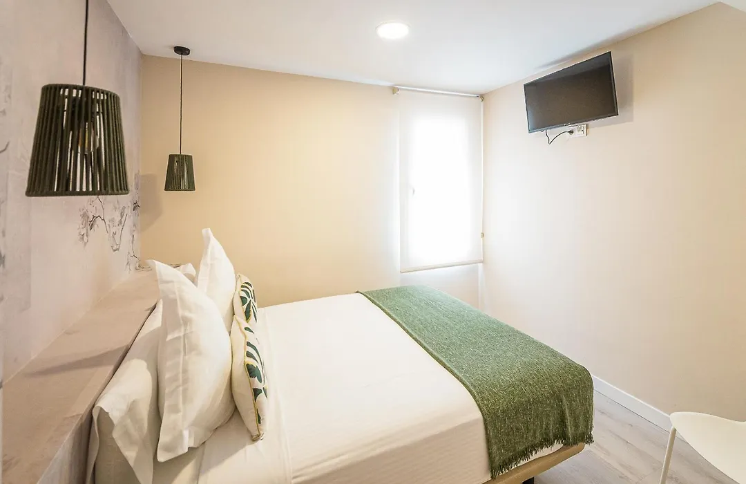 Hostal Plaza Boutique - Solo Adultos-1